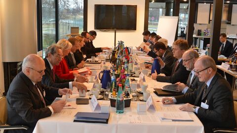 Blick in den Sitzungssaal