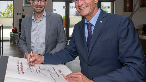 Eintrag ins Goldene Buch der Stadt Miltenberg