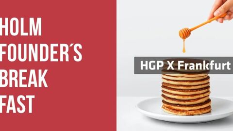 Veranstaltungsbanner "HOLM Founder's Breakbast mit gestapeten Pfannkuchen im Bild