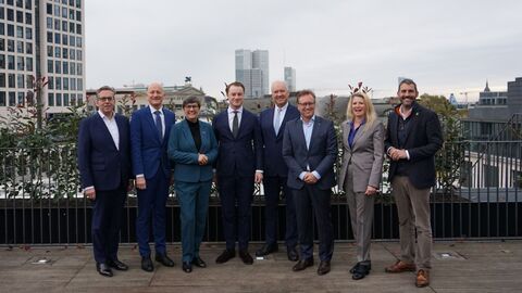 Mitglieder des Strategieforums FrankfurtRheinMain an der 10. Sitzung